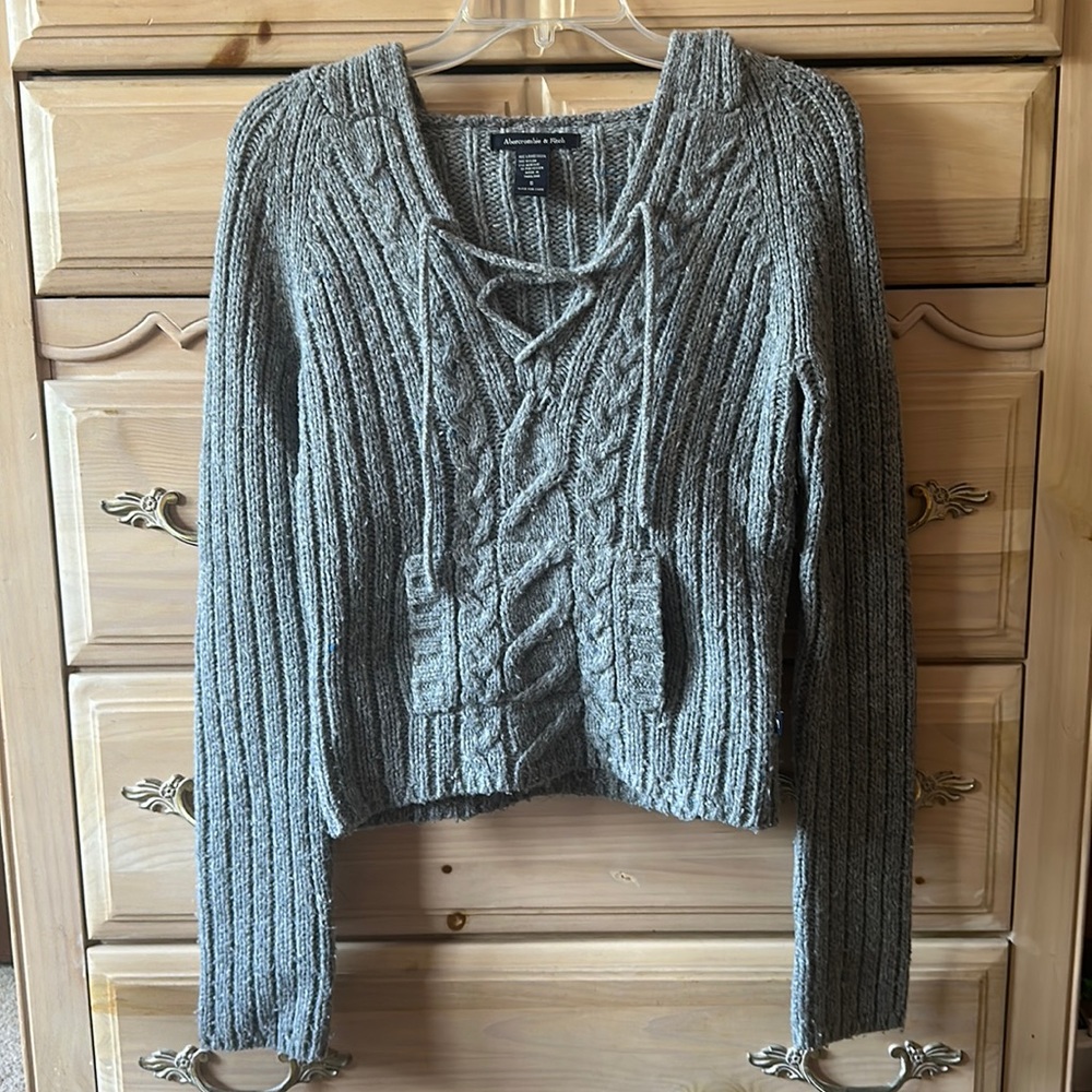 Abercrombie & Fitch | Grey Lambswool Lace Up Cable Knit Hooded Sweater Size S